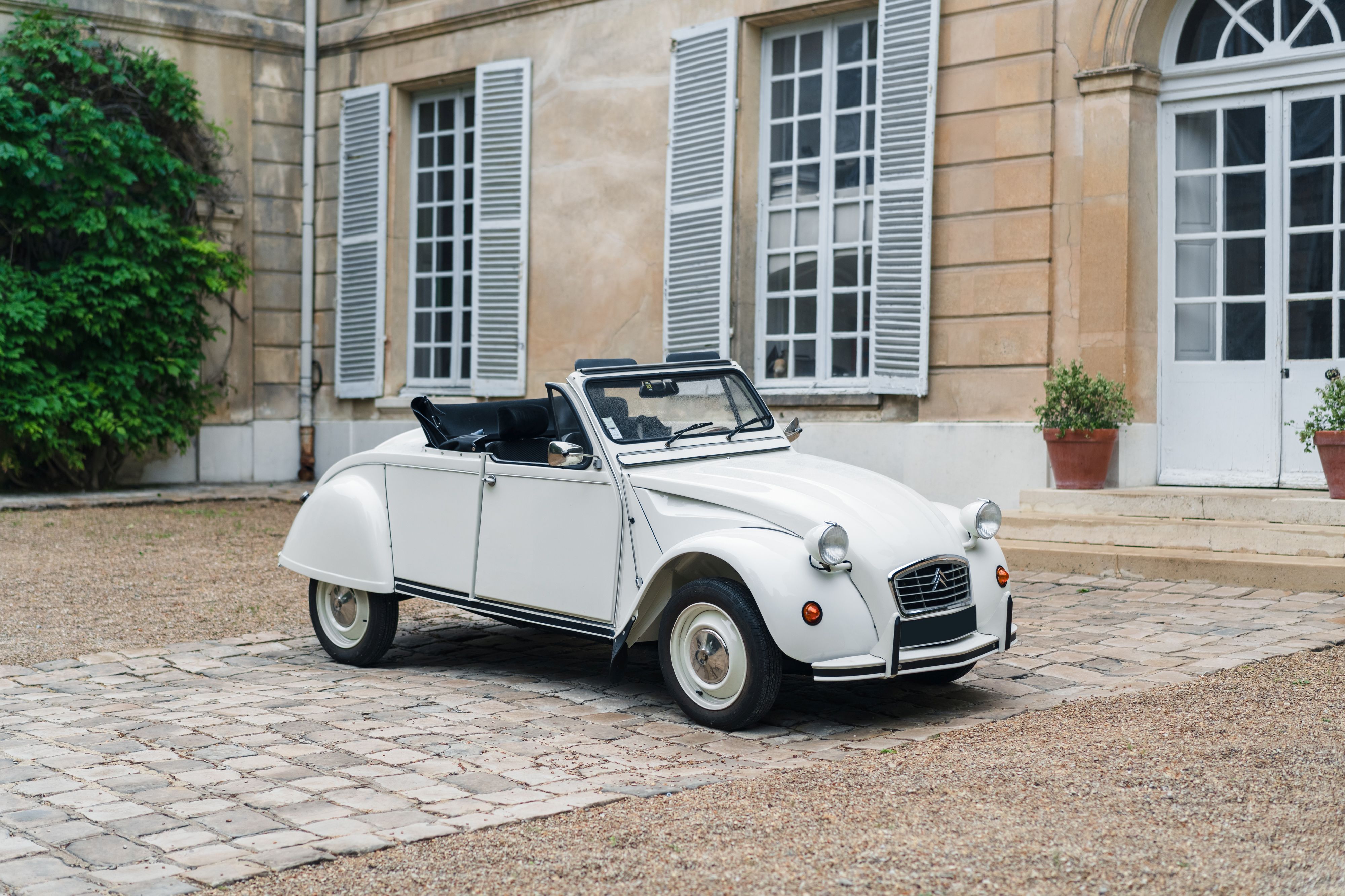Vitesse Citroen 2CV AZU 1966 オープンルーフ 1966 Citroën 2CV Market - CLASSIC.COM